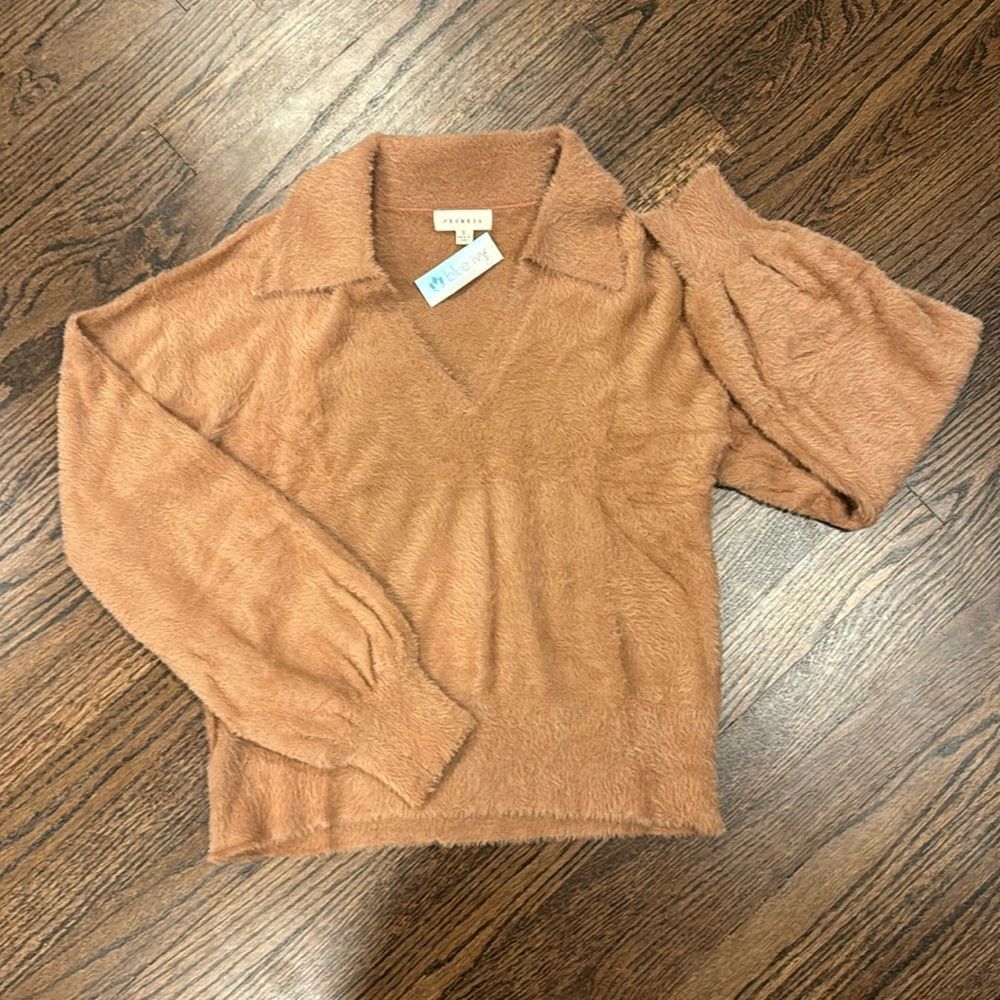 NWT Promesa Fuzzy Blush Pink Collar Sweater size small